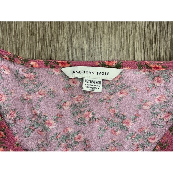 American eagle flounce sleeve floral crop top - Picture 2 of 3